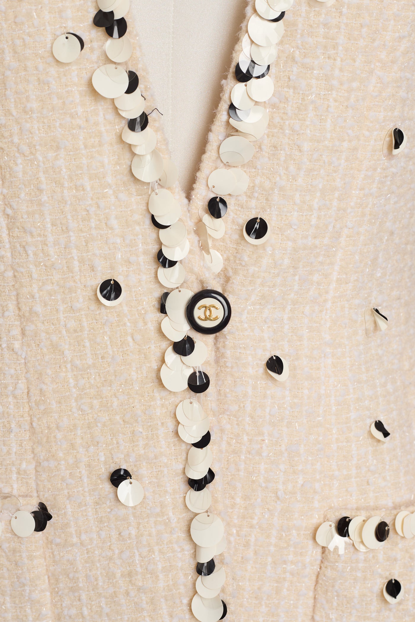 Chanel Vintage 1995 SS Barbie Runway Cream Tweed and Sequin Jacket