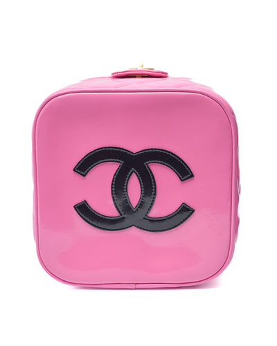 Chanel Vintage 1995 SS Barbie Runway Pink Patent Leather Vanity