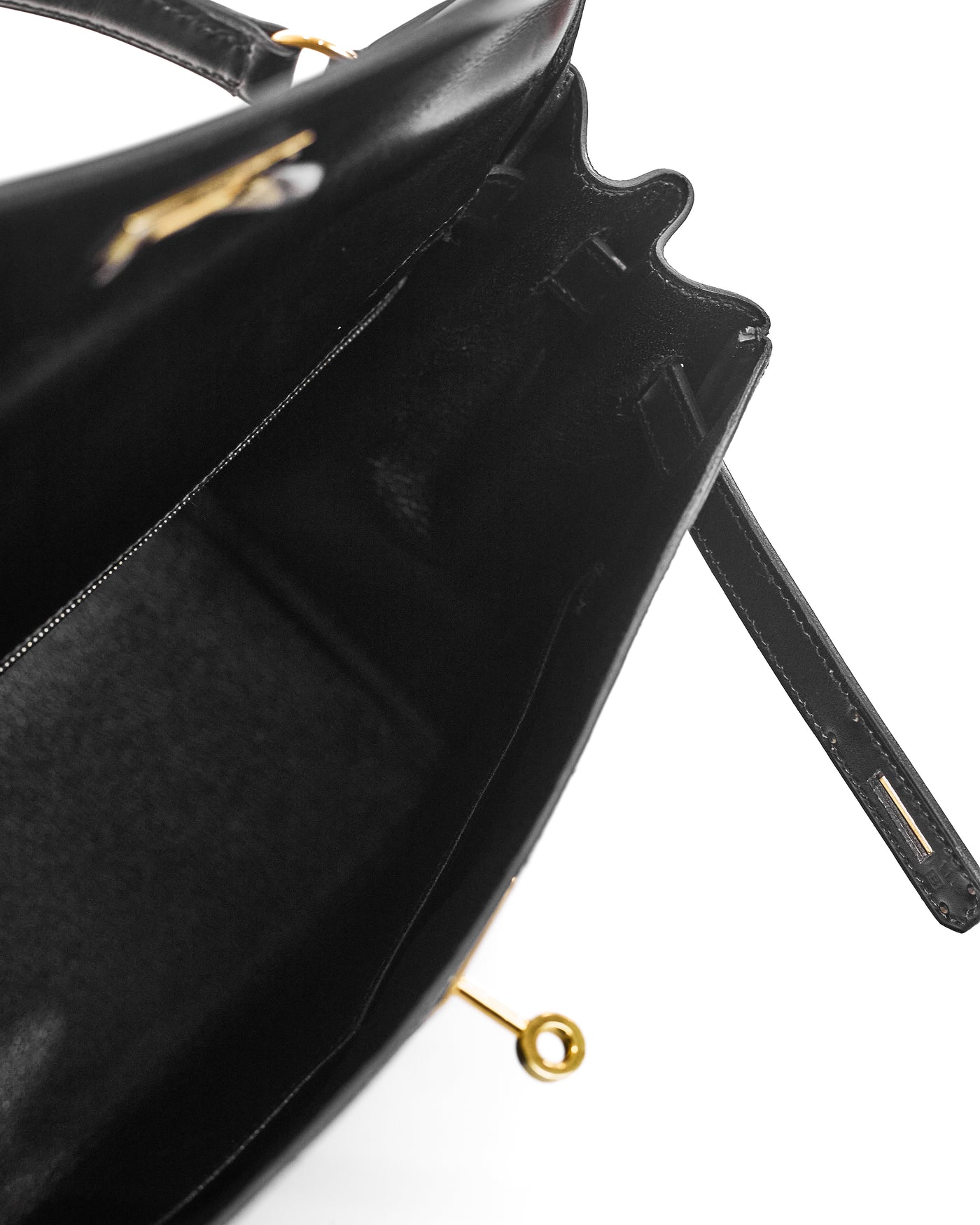 Hermes Vintage Black Box Kelly 32