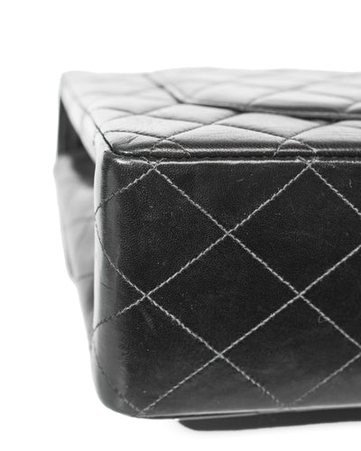 Chanel Vintage Black Lambskin Jumbo Single Flap