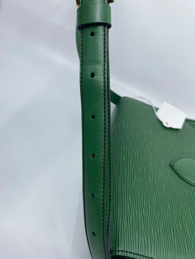 Louis Vuitton Epi Saint Cloud GM