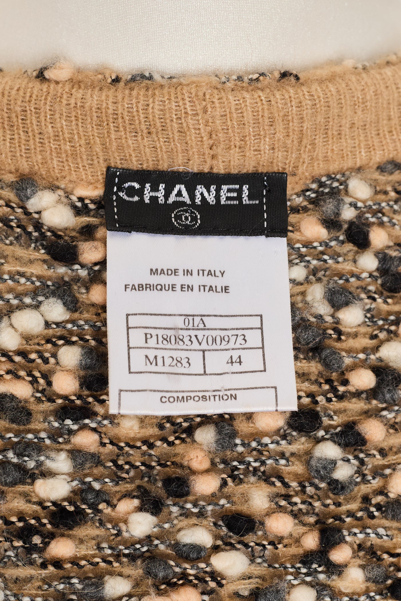 Chanel Vintage 2001 Sweater