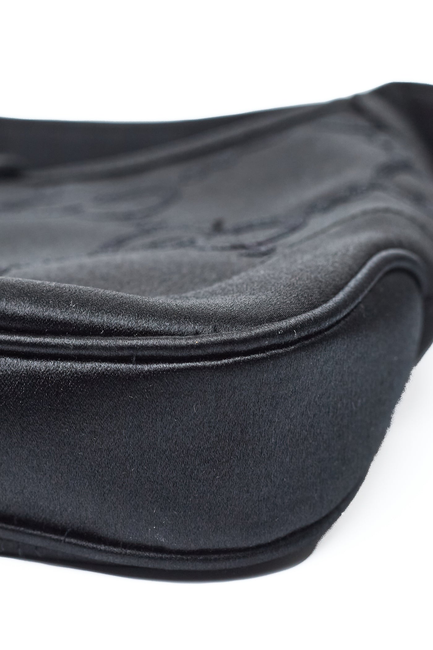 Gucci Logo Shoulder Bag