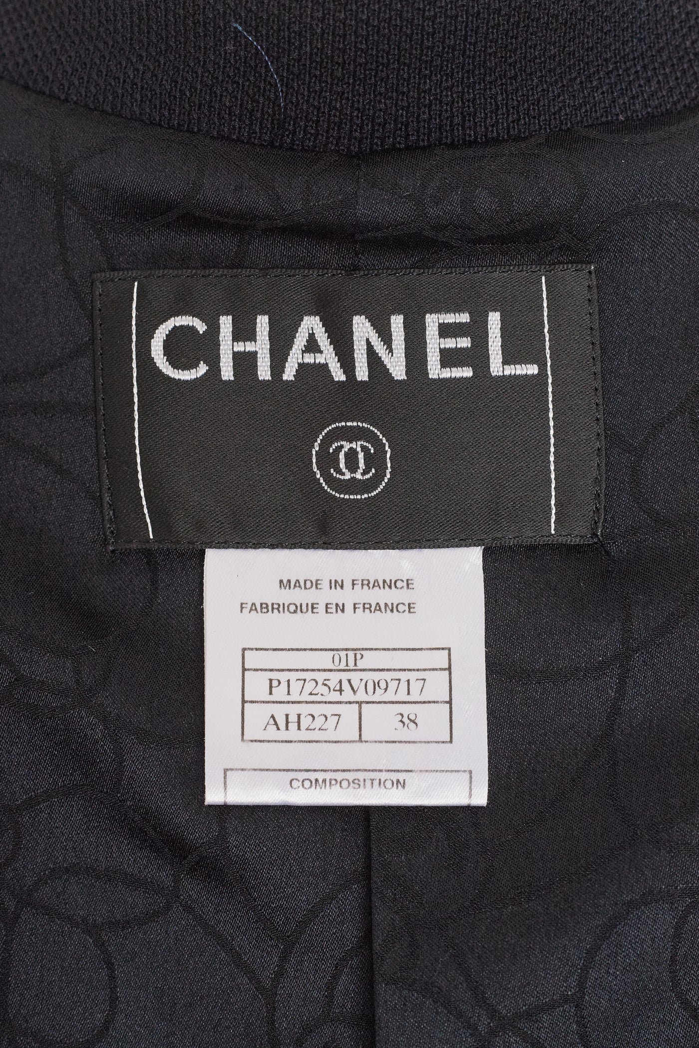 Chanel Vintage Navy Blue Cropped Blazer