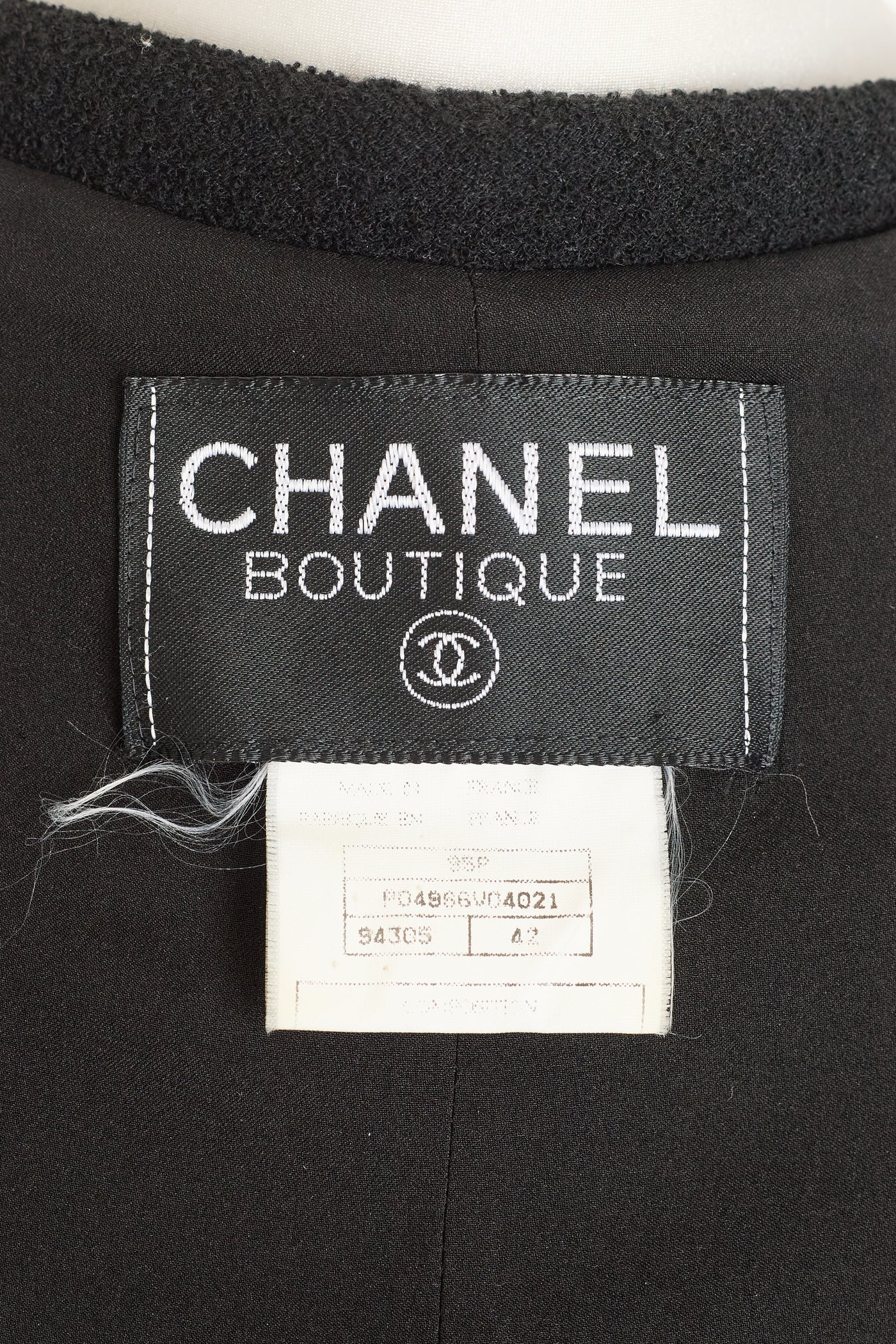Chanel Vintage 1995 SS Runway Black Boucle Blazer