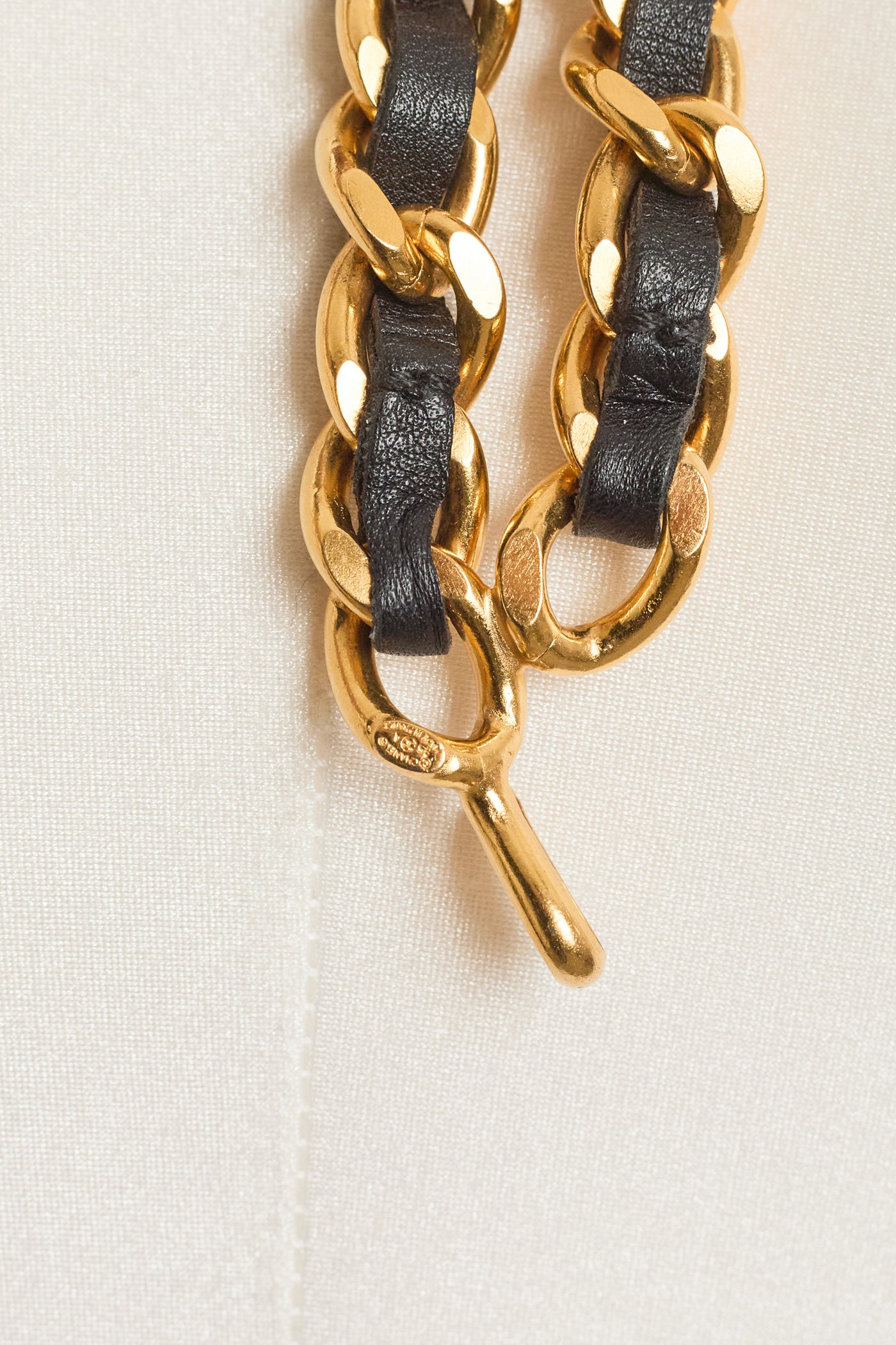 Chanel Vintage Chain Link and Leather CC Star Belt 86