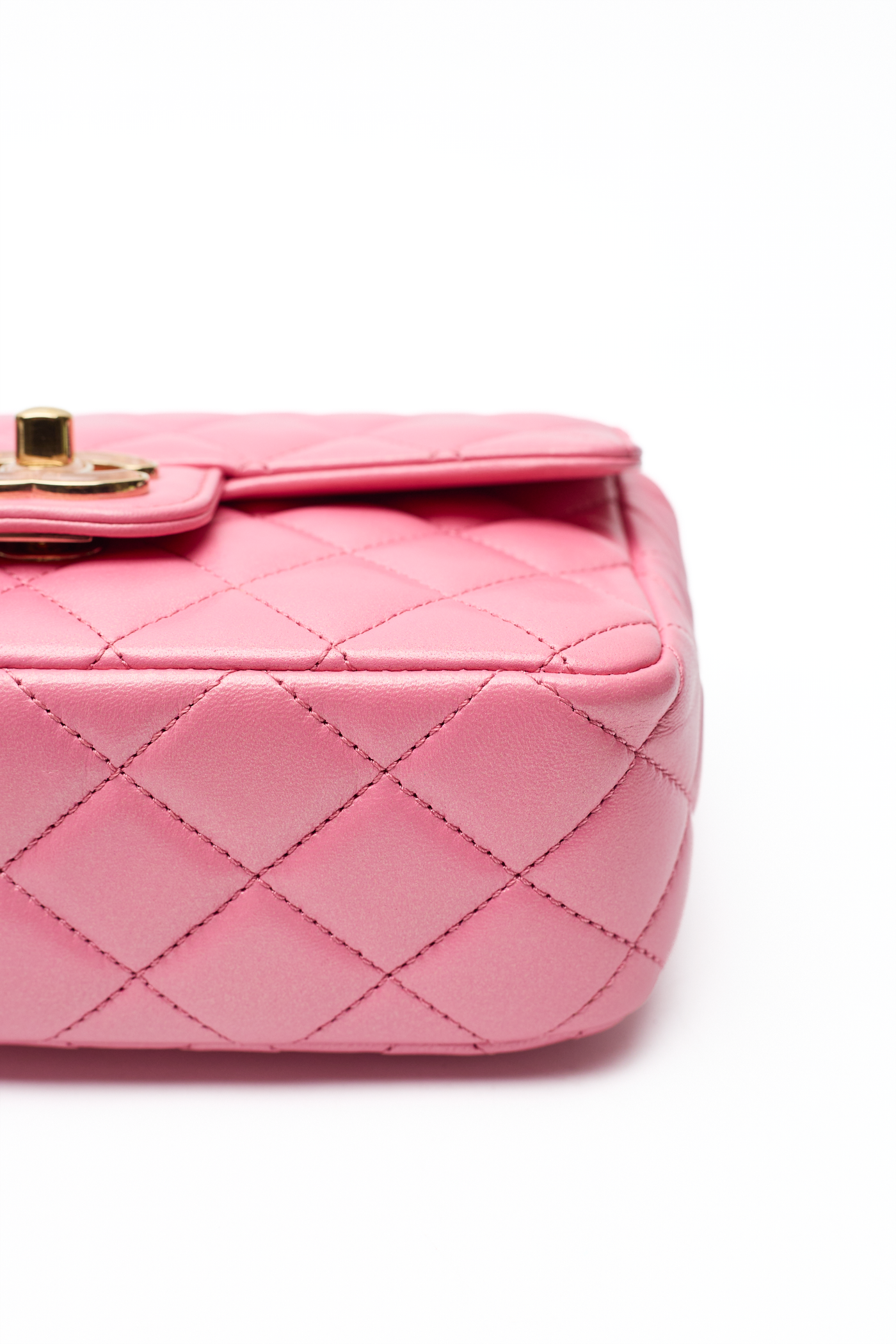 Chanel 2023 Iridescent Pink Lambskin Candy Heart CC Flap Bag