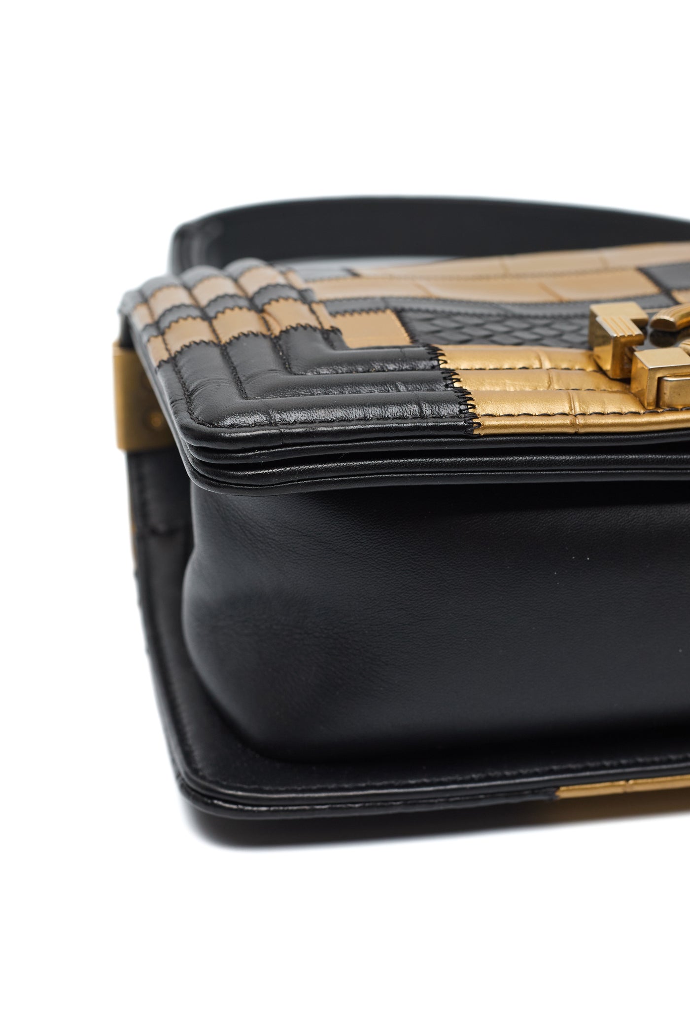 Chanel 2019 Pre-Fall Metier D'Arts Egyptian Collection Croc Embossed Small Boy Bag