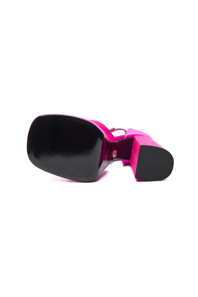 Versace Runway Fuschia Pumps 38.5