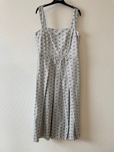 S2 Grey Dress With Black Flowers Size: 44