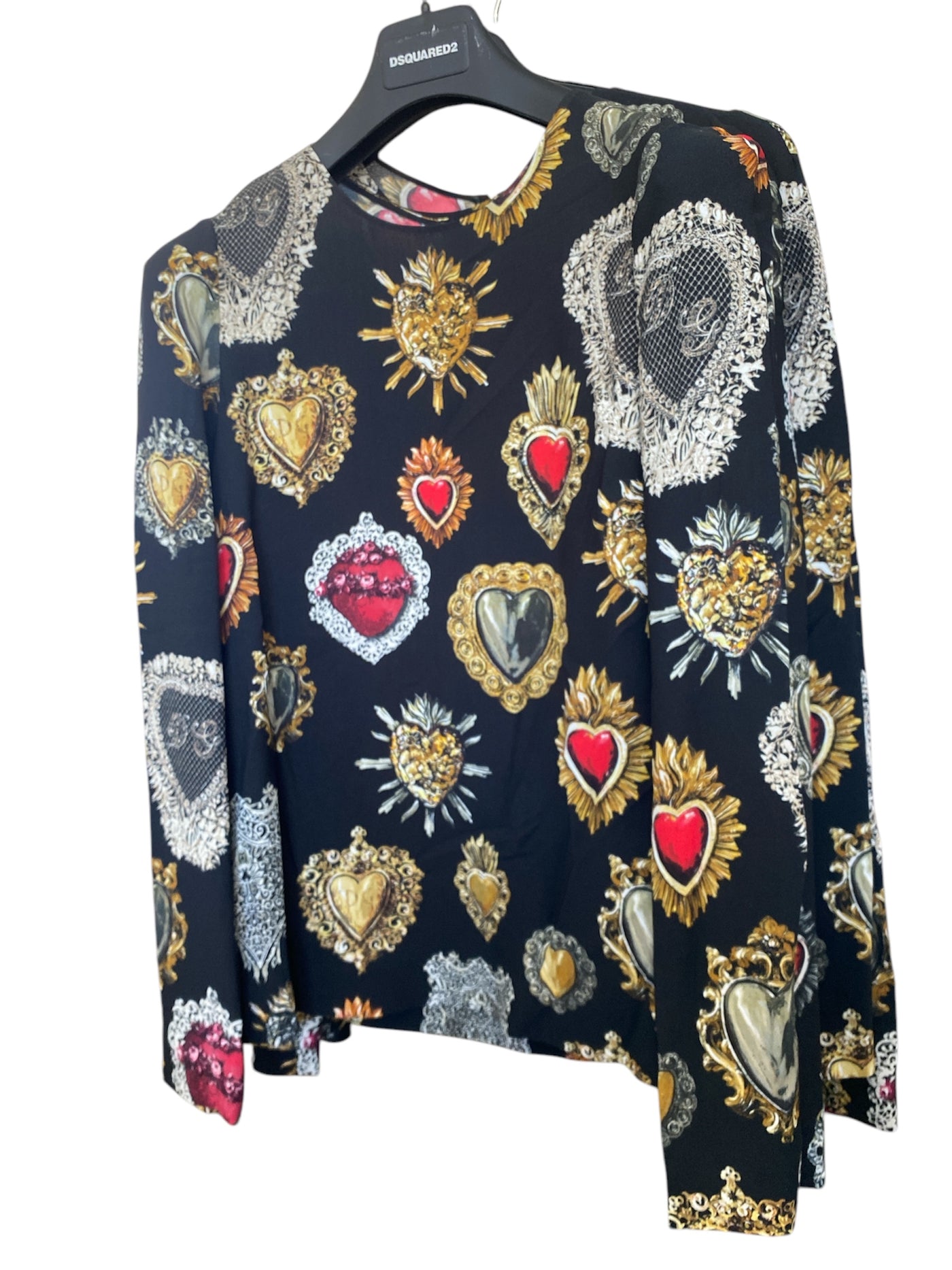 7177B Sweater Black Heart  Size: 42